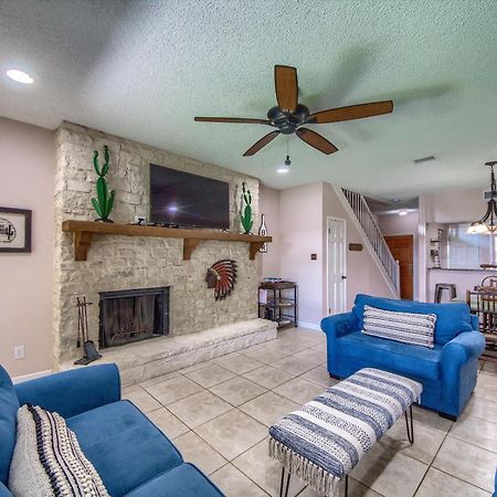 The Iron Cactus Condo On The Comal Cw C102 Нью Браунфелс Экстерьер фото