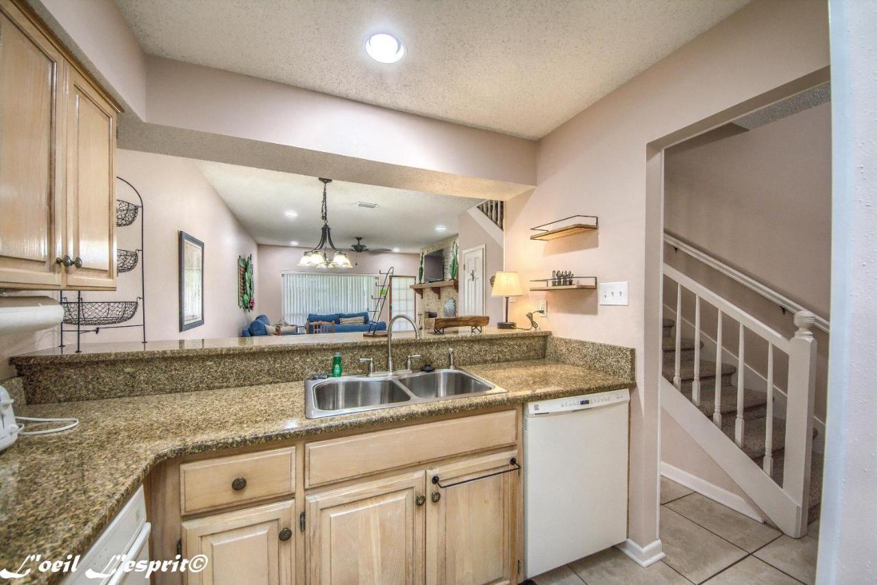 The Iron Cactus Condo On The Comal Cw C102 Нью Браунфелс Экстерьер фото