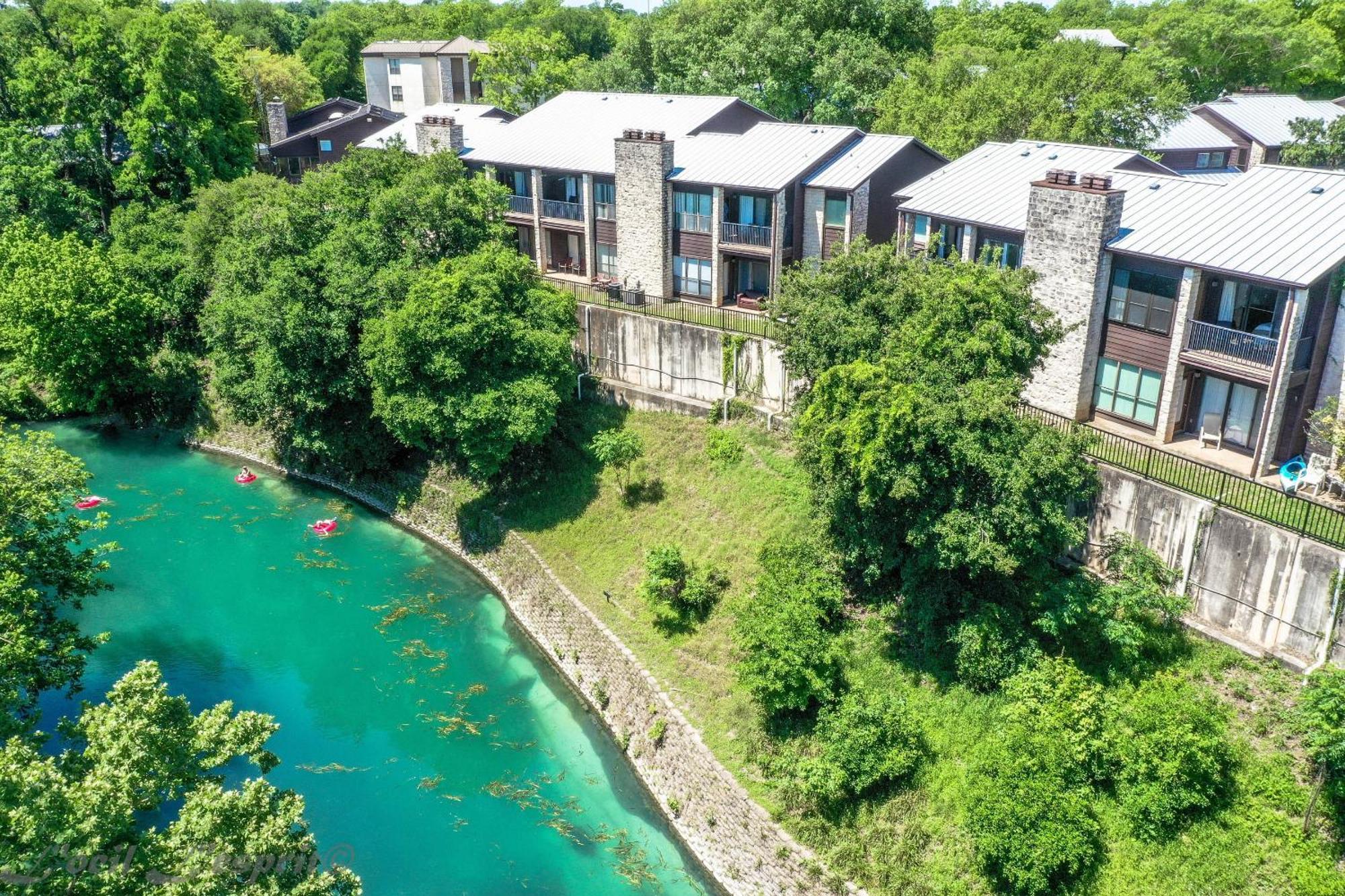 The Iron Cactus Condo On The Comal Cw C102 Нью Браунфелс Экстерьер фото